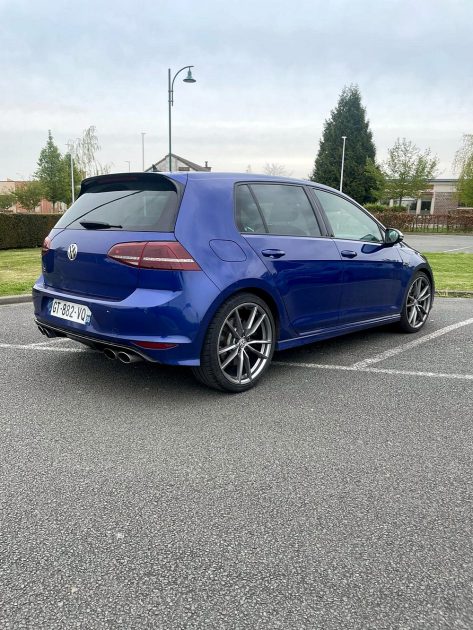 VOLKSWAGEN GOLF VII 2015