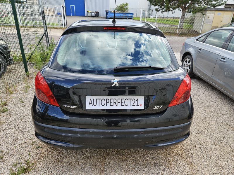 PEUGEOT 207 2006