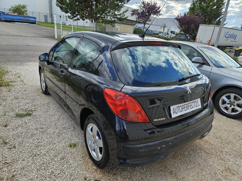 PEUGEOT 207 2006