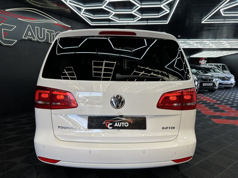 VOLKSWAGEN TOURAN 2013