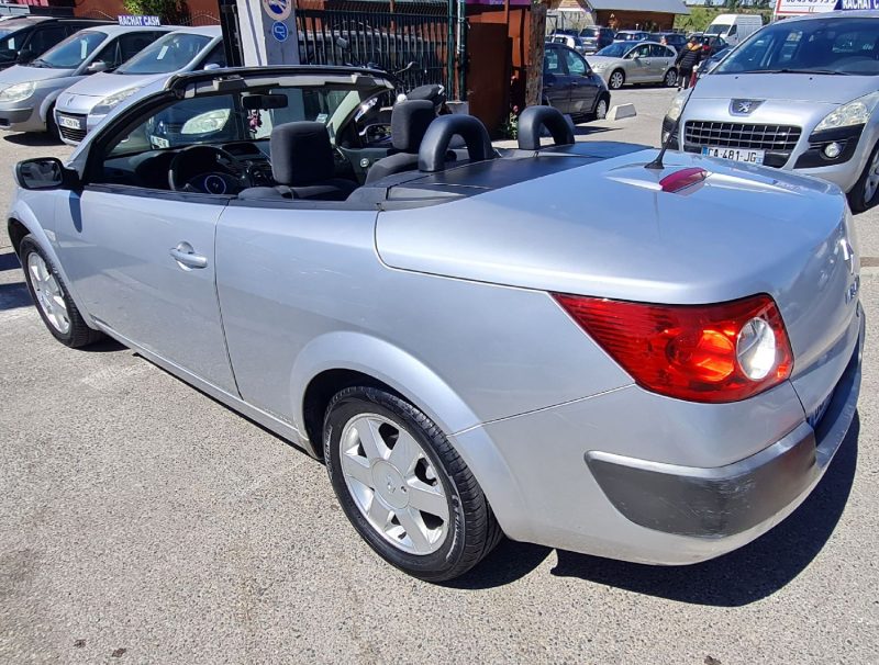 RENAULT MEGANE II Coupé Cabriolet 2006