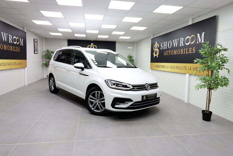 VOLKSWAGEN TOURAN 2016