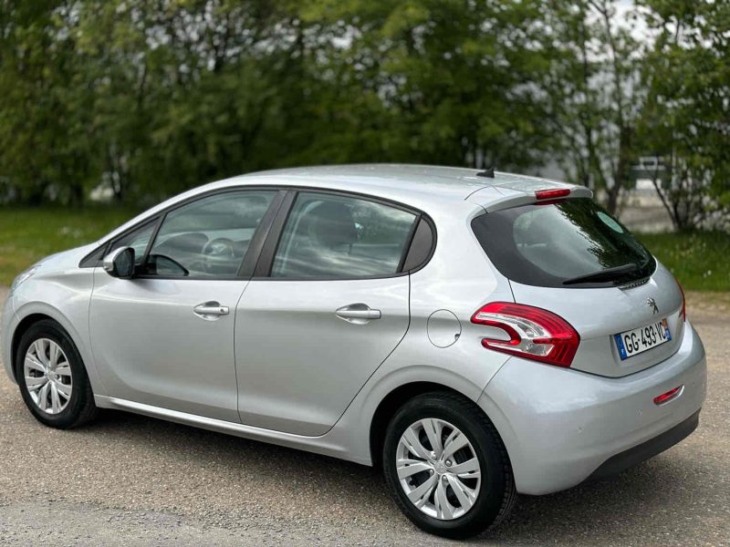 PEUGEOT 208 1.2 VTI 82CH BVM5 ACTIVE