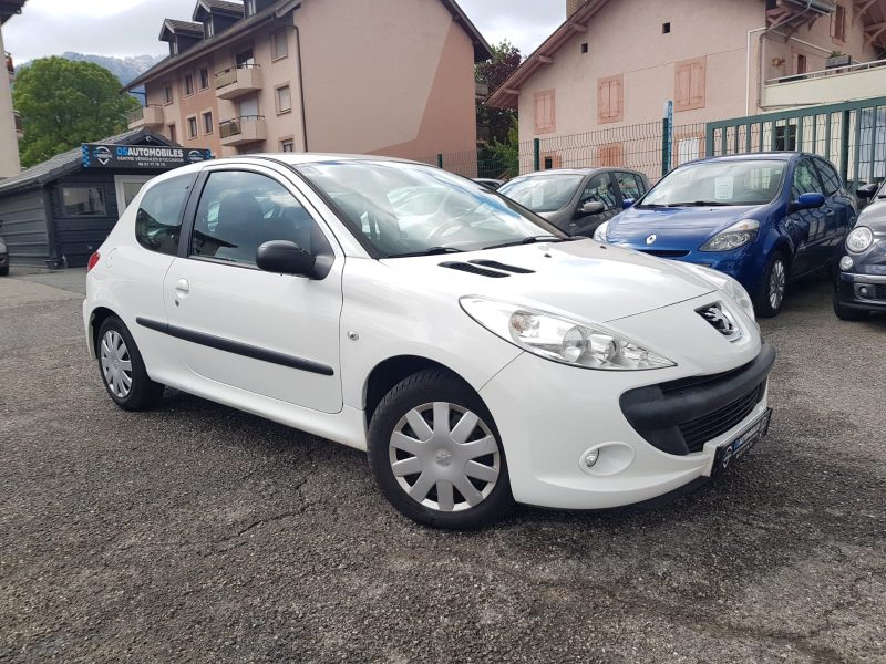 PEUGEOT 206+ 1.1i 60CV TRENDY