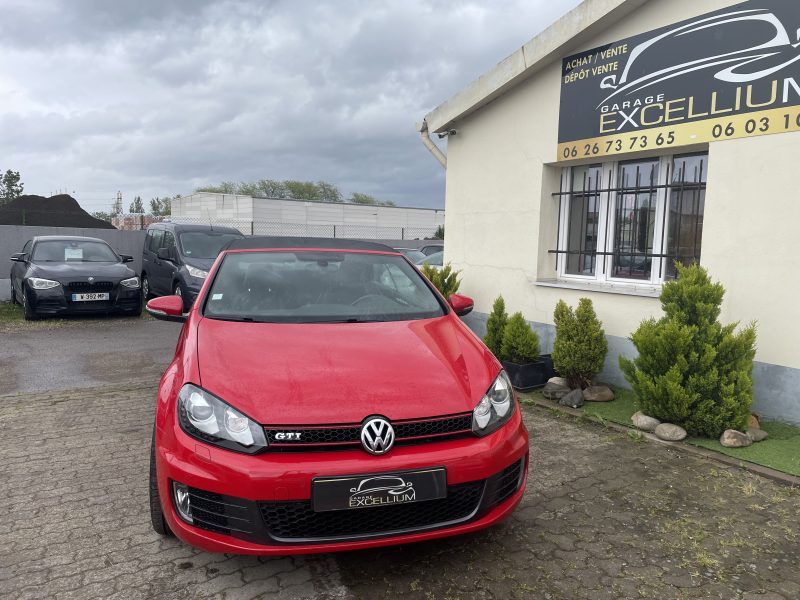 VOLKSWAGEN GOLF CABRIO GTI ROUGE AUTOMATIQUE  2012