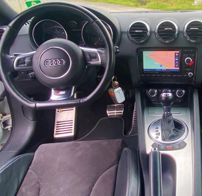 AUDI AUDI TT 2012