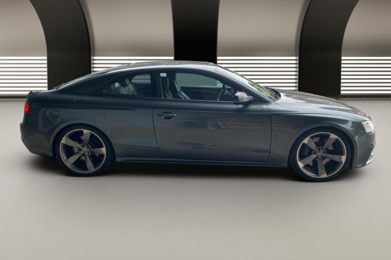 AUDI RS5 Coupe 2012