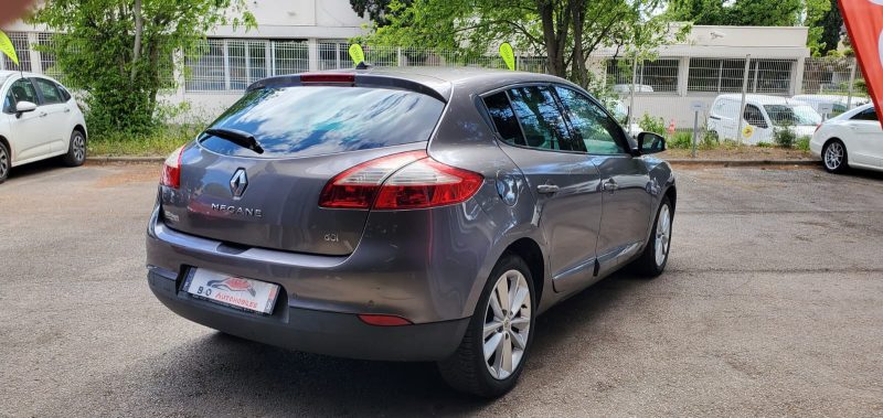 Renault Mégane III Phase 2 XV de FRANCE 1.5 dCi 110ch, *Idéale jeune conducteur*, *Entretien complet