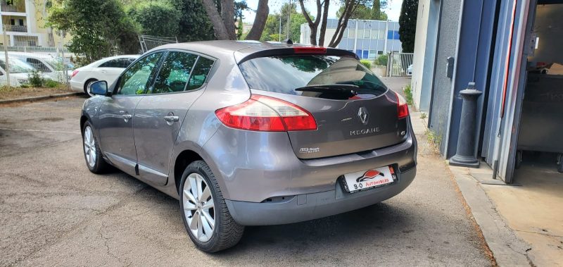 Renault Mégane III Phase 2 XV de FRANCE 1.5 dCi 110ch, *Idéale jeune conducteur*, *Entretien complet