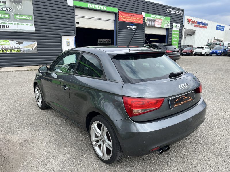 AUDI A1 2011