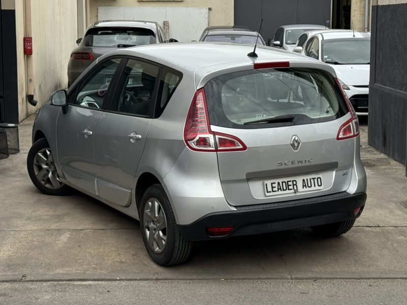 RENAULT Scenic III 2011