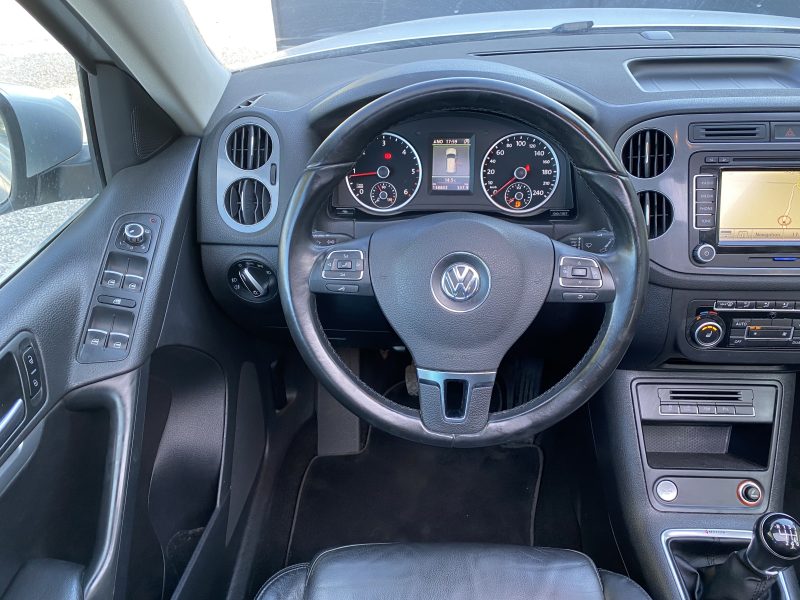 VOLKSWAGEN TIGUAN 2012