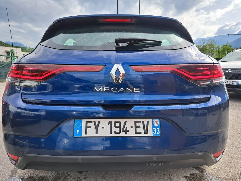 RENAULT MEGANE IV Berline bicorps trois ou cinq portes 2021