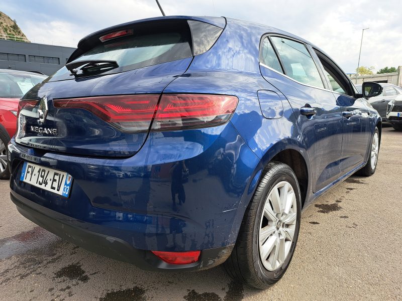 RENAULT MEGANE IV Berline bicorps trois ou cinq portes 2021