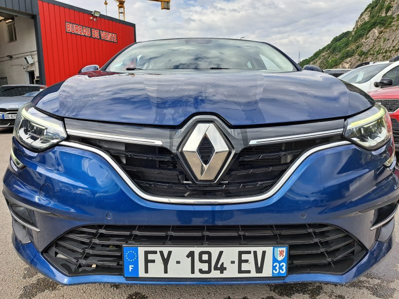 RENAULT MEGANE IV Berline bicorps trois ou cinq portes 2021