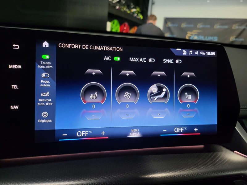 BMW iX1 30 xDrive 313cv M-Sport 1ère Main / APPLE CARPLAY/SIEGES CHAUFFANT/CAMERA 360°