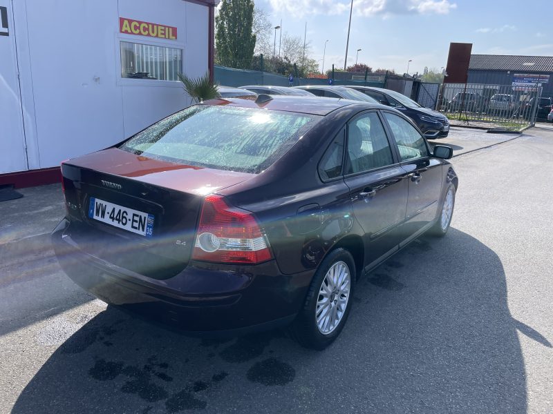 VOLVO S40 II 2004