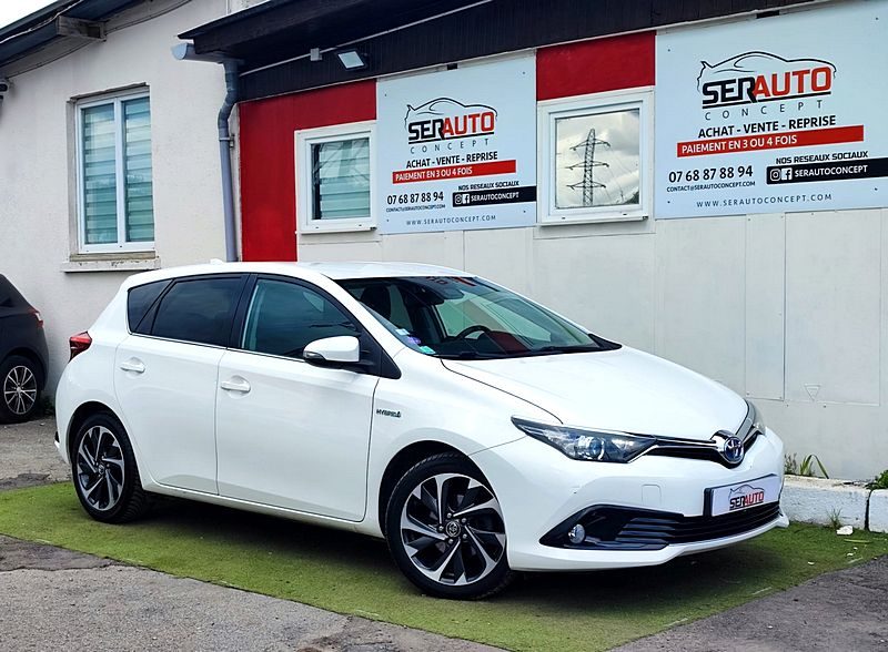 TOYOTA AURIS 2018