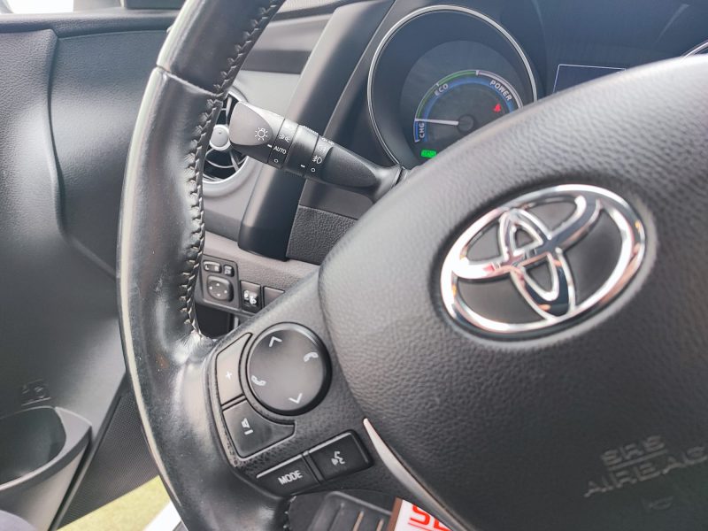 TOYOTA AURIS 2018