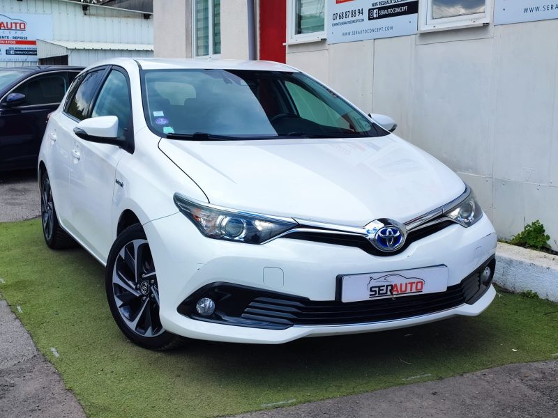 TOYOTA AURIS 2018