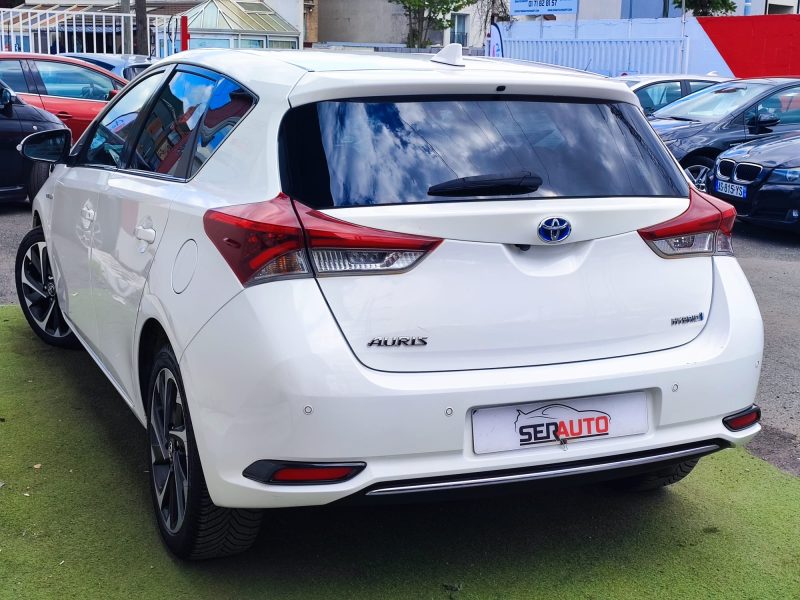 TOYOTA AURIS 2018