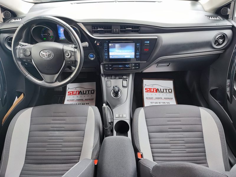 TOYOTA AURIS 2018