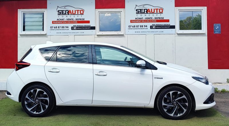 TOYOTA AURIS 2018