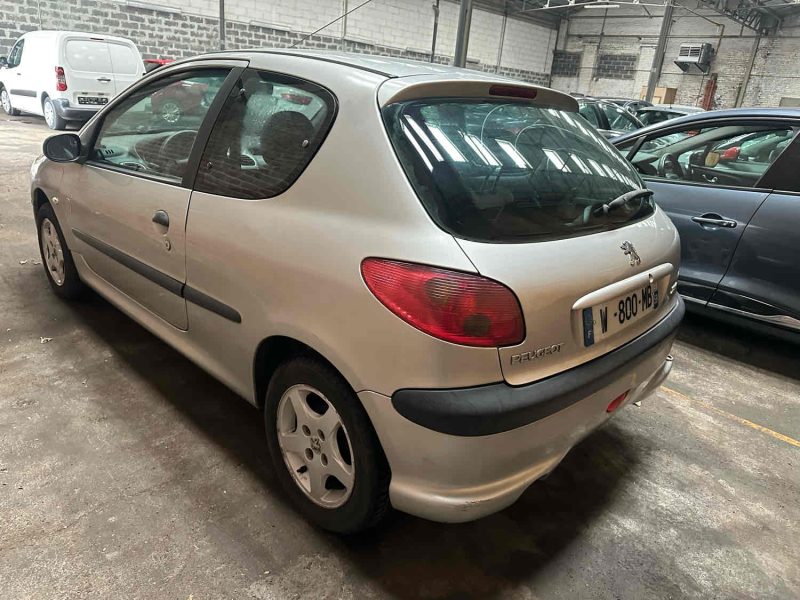 PEUGEOT 206 2005 1.1 ESSENCE