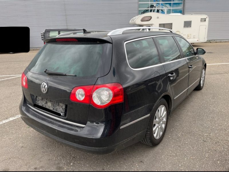 VOLKSWAGEN PASSAT 2009