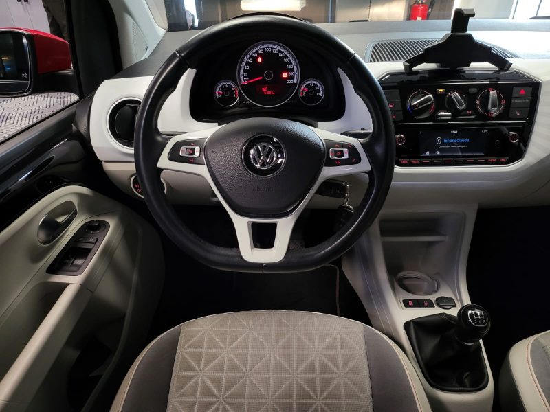 VOLKSWAGEN UP! 1.0 MPI 75cv BVM5 BEATS / SIEGES CHAUFFANTS / VITRES TEINTES / CLIMATISATION