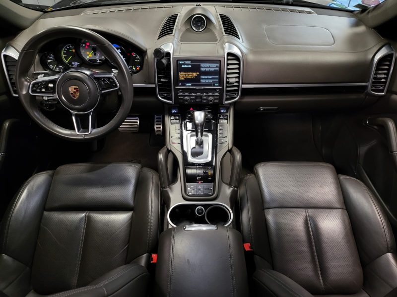 PORSCHE CAYENNE S 3.0 V6 E-Hybrid 416cv PACK CHRONO / TOIT OUVRANT / 360° / BOSE / SUIVI PORSCHE