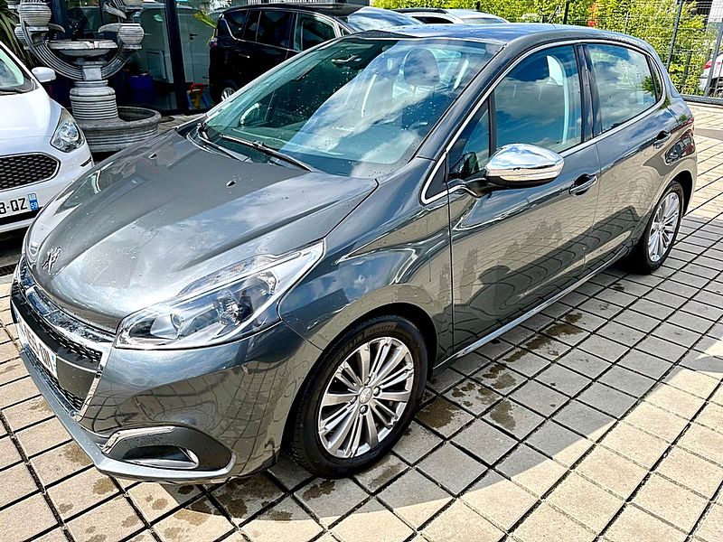 PEUGEOT 208 1.6 BlueHDi 100CH BVM5 ALLURE