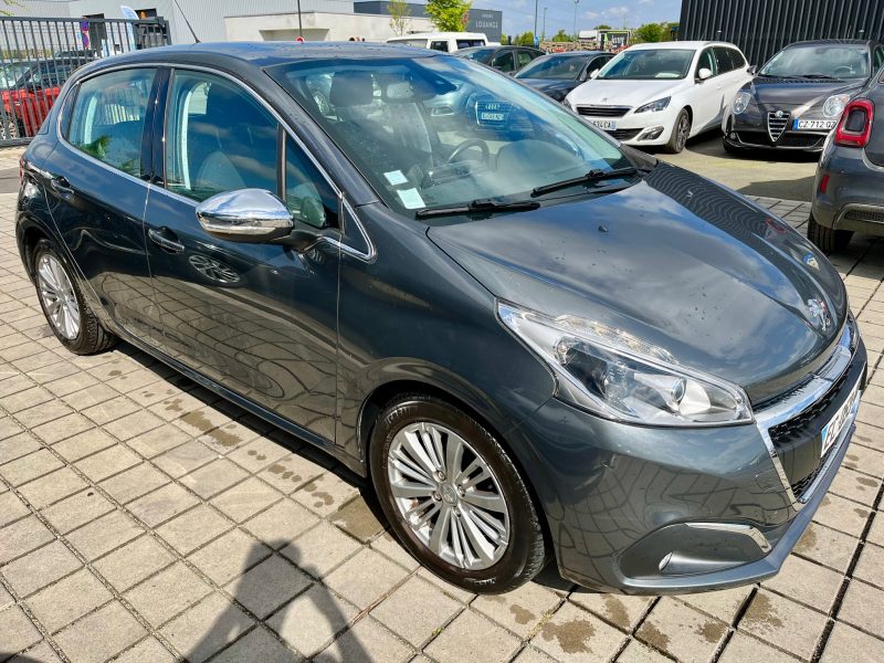 PEUGEOT 208 1.6 BlueHDi 100CH BVM5 ALLURE