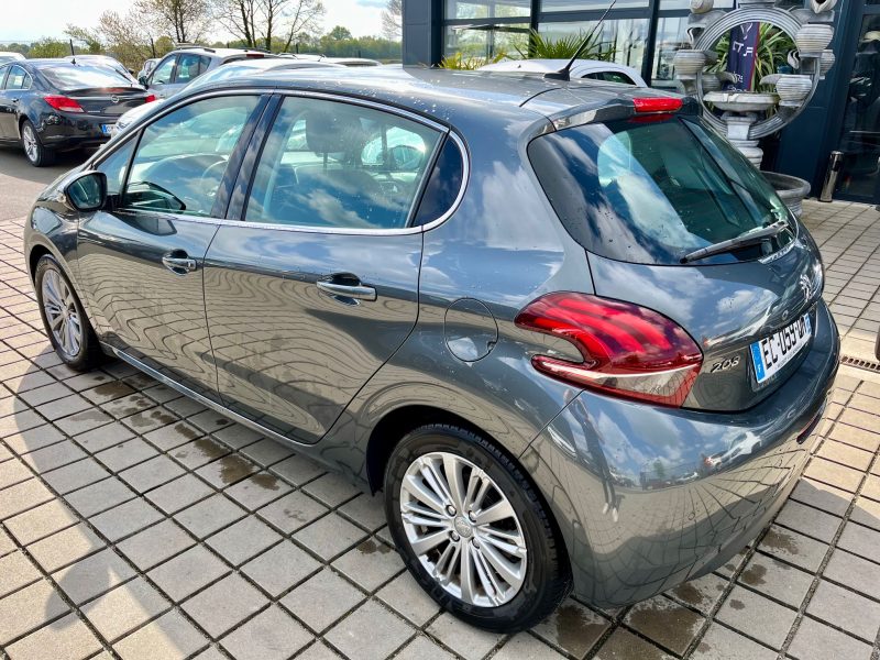 PEUGEOT 208 1.6 BlueHDi 100CH BVM5 ALLURE