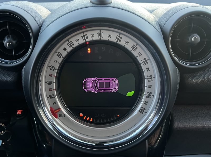 MINI COUNTRYMAN D R60 ALL4 2.0 112 Cv BOITE AUTO / PREMIERE MAIN TOIT OUVRANT GPS - GARANTIE 1 AN