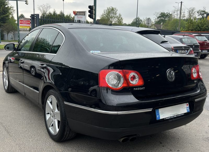 VOLKSWAGEN PASSAT B6 VI CONFORTLINE 2.0 TDI 110 Cv PREMIERE MAIN / 65 500 Kms - GARANTIE 1 AN