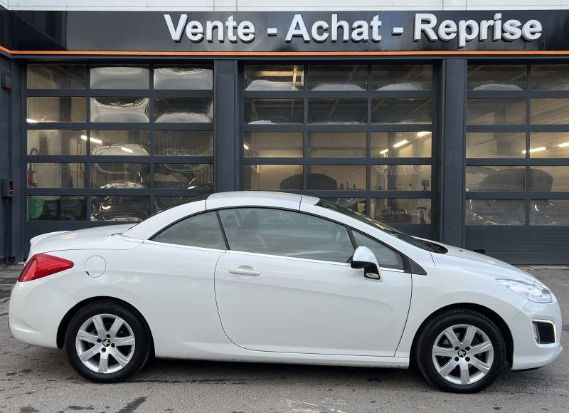 PEUGEOT 308 CC PHASE 2 FELINE 1.6 VTI 120 57 400 Kms GPS CUIR BLUETOOTH CRIT AIR 1 - GARANTIE 1 AN