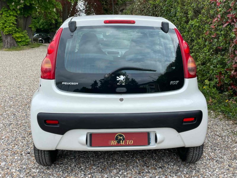 PEUGEOT 107 2011 1.0 68cv