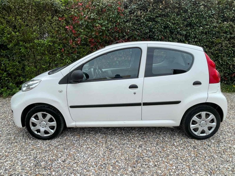 PEUGEOT 107 2011 1.0 68cv