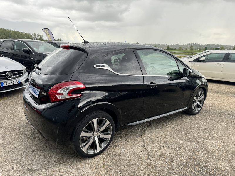 PEUGEOT 208 I 2015