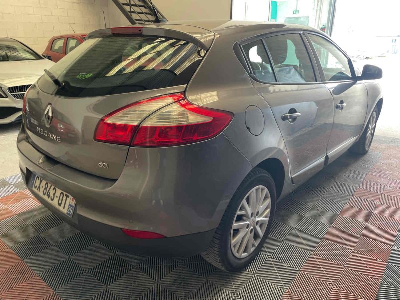 RENAULT MEGANE III Berline 1.5 dCi 1461cm3 110cv