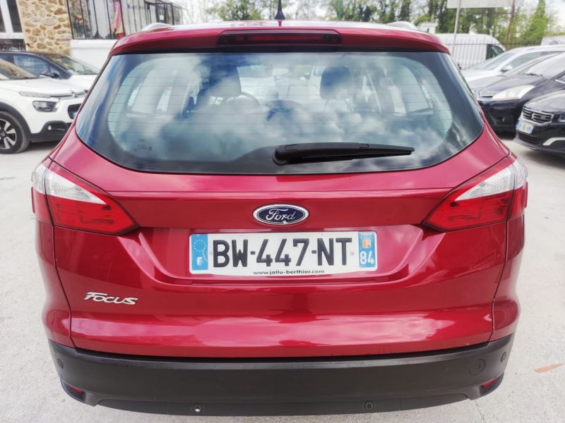 FORD FOCUS III Turnier 2011