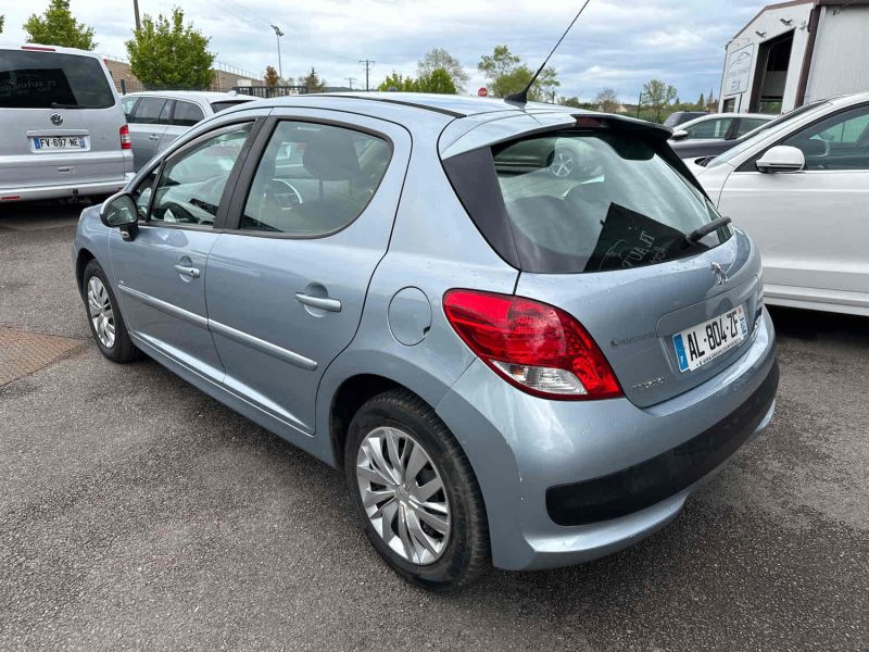 PEUGEOT 207 2010