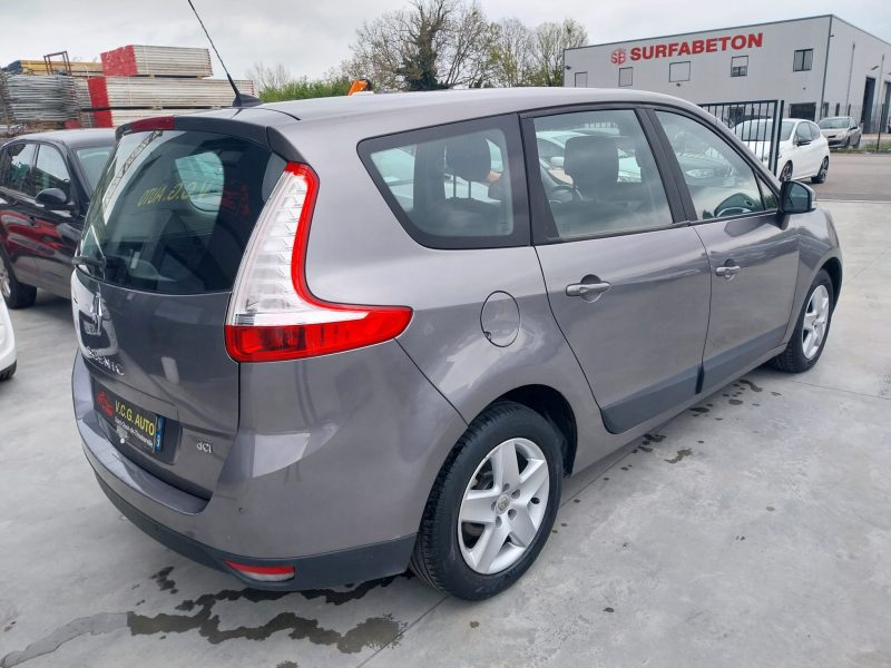 RENAULT SCENIC III 1.5 dCi 110 Business 7 places