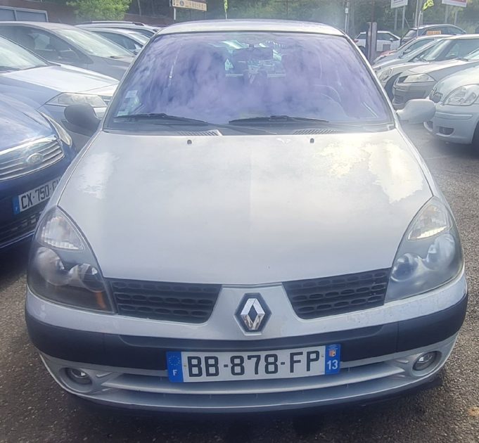 RENAULT CLIO 2003