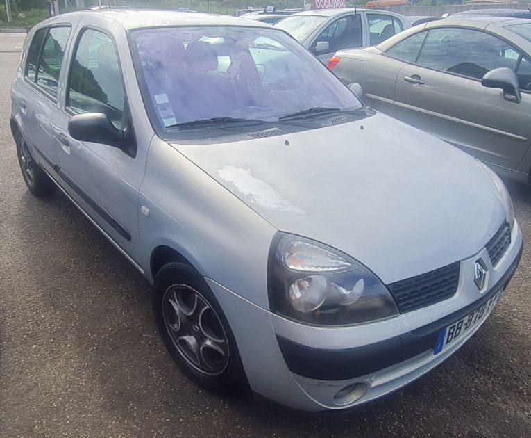 RENAULT CLIO 2003