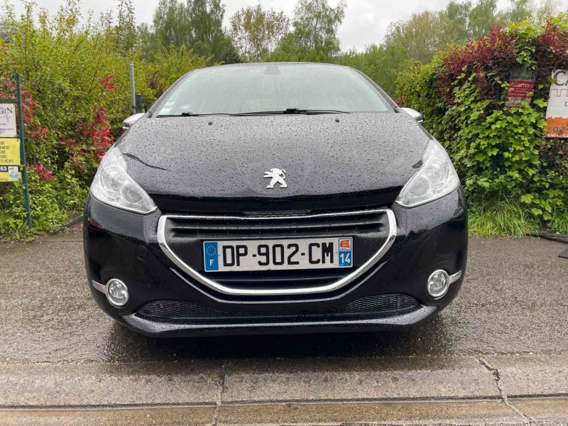 PEUGEOT 208 I 1.2 VTI 821CV