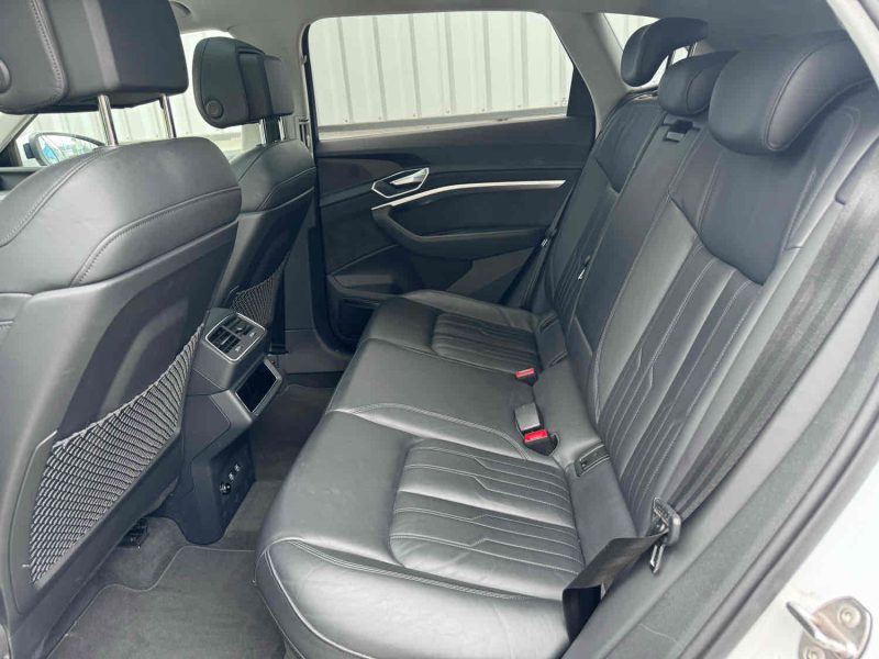 AUDI E-TRON  2019 55 quattro 408cv AVUS EXTENDED TOIT PANO REPRISE POSSIBLE