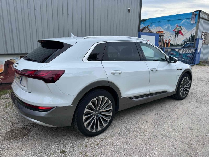 AUDI E-TRON  2019 55 quattro 408cv AVUS EXTENDED TOIT PANO REPRISE POSSIBLE