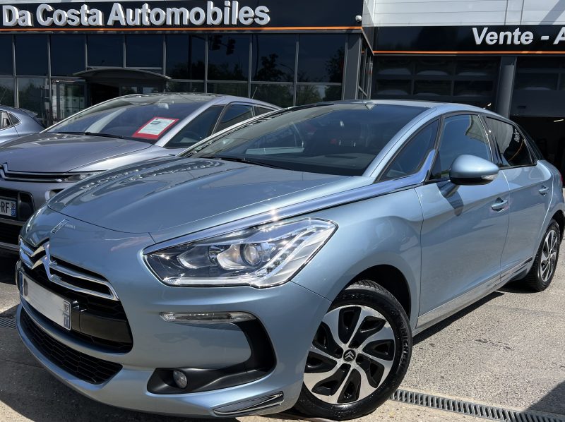 CITROEN DS5 SO CHIC 1.6 E HDI 110 Cv PREMIERE MAIN / BOITE AUTOMATIQUE - GARANTIE 1 AN